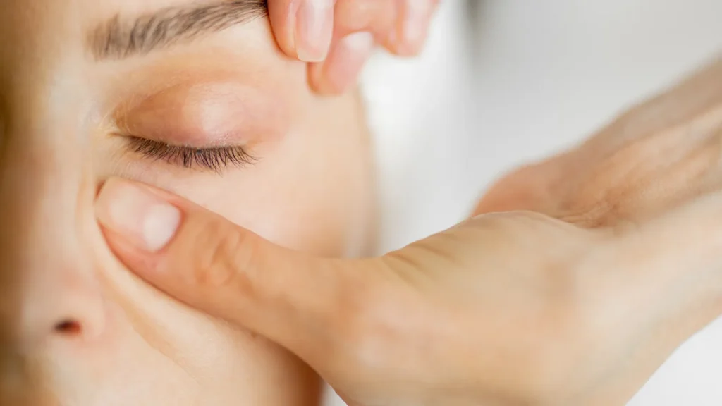 Todo lo que debes saber antes de hacerte un tratamiento en el contorno de ojos